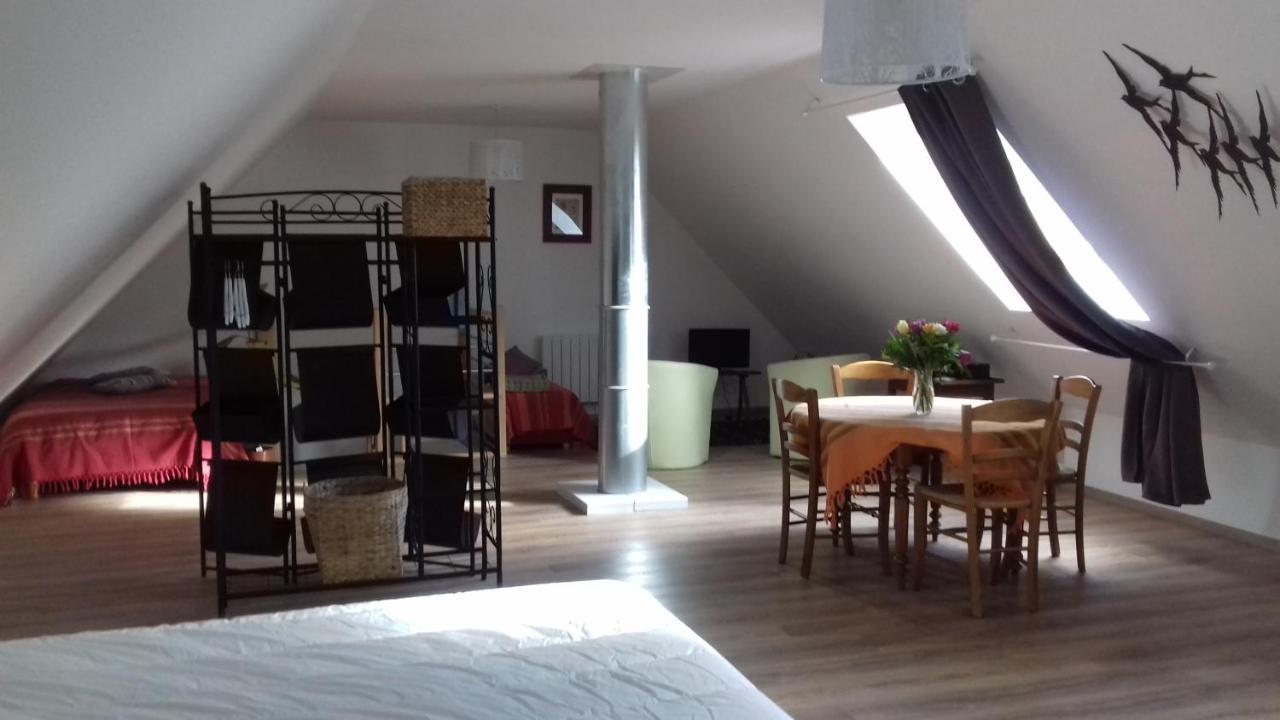 לינה וארוחת בוקר Saint-Sylvestre-de-Cormeilles La Martre מראה חיצוני תמונה